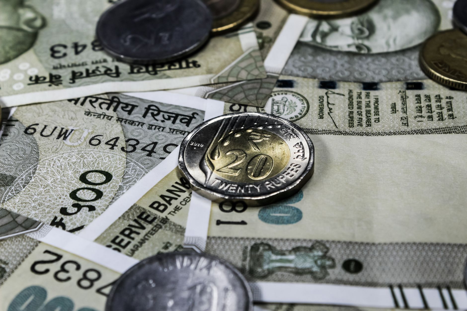 RBI Inflation Target: Governor Raises FY27 Target to 5.2%